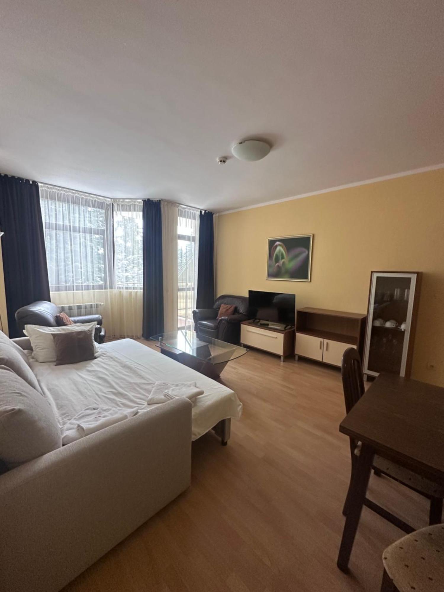 Pm Services Flora Apartments Borovets Eksteriør bilde